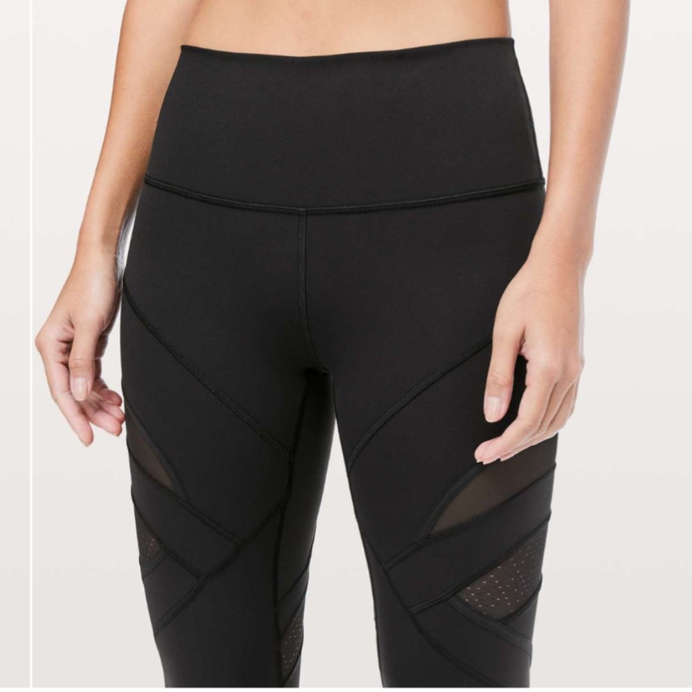 Lululemon Wunder Under High-Rise Tight *Mesh 28"
Black (First Release) size 4 - Picture 3 of 7